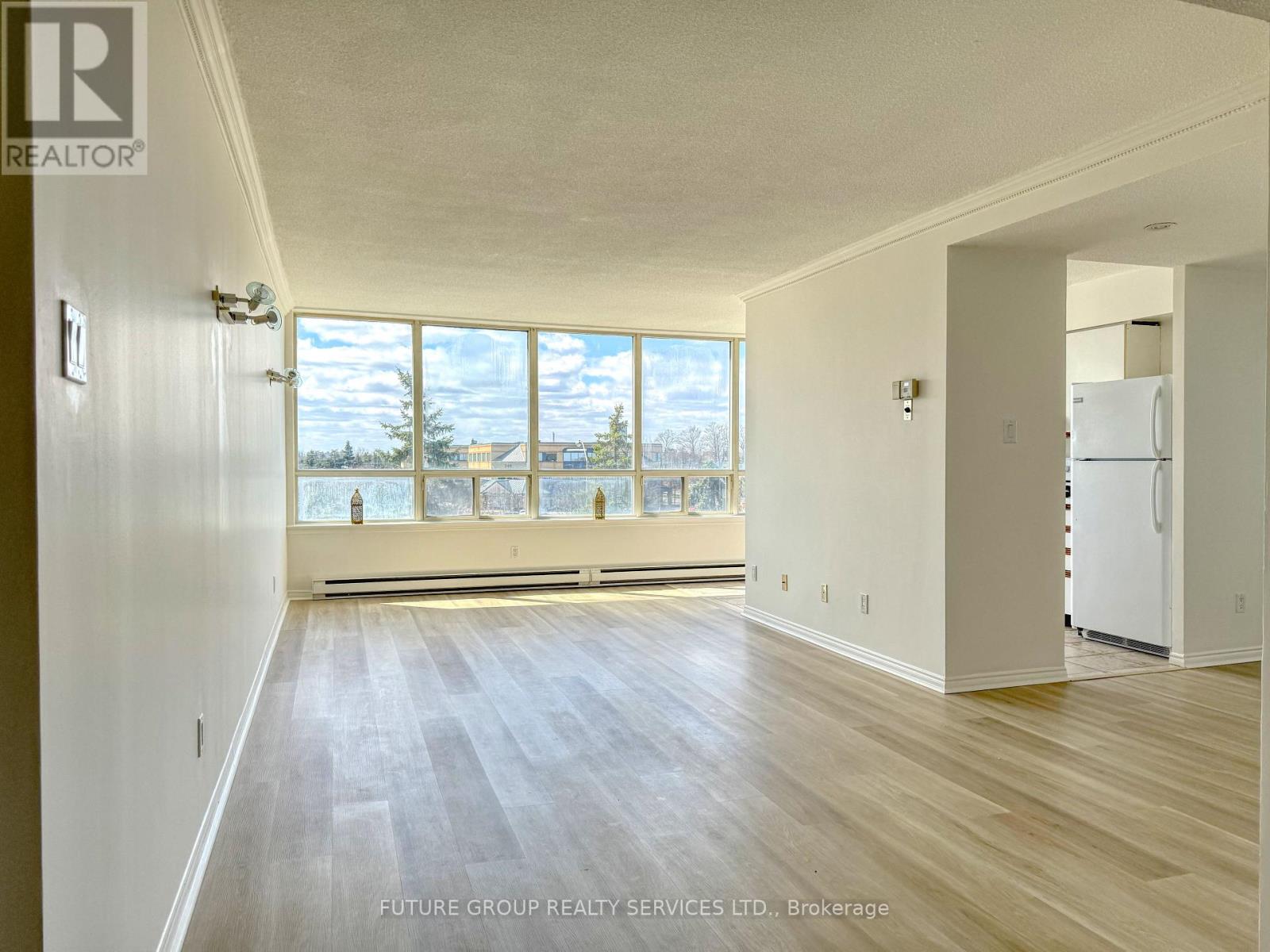 504 - 160 Alton Towers Circle, Toronto, Ontario  M1V 4X8 - Photo 2 - E13033568