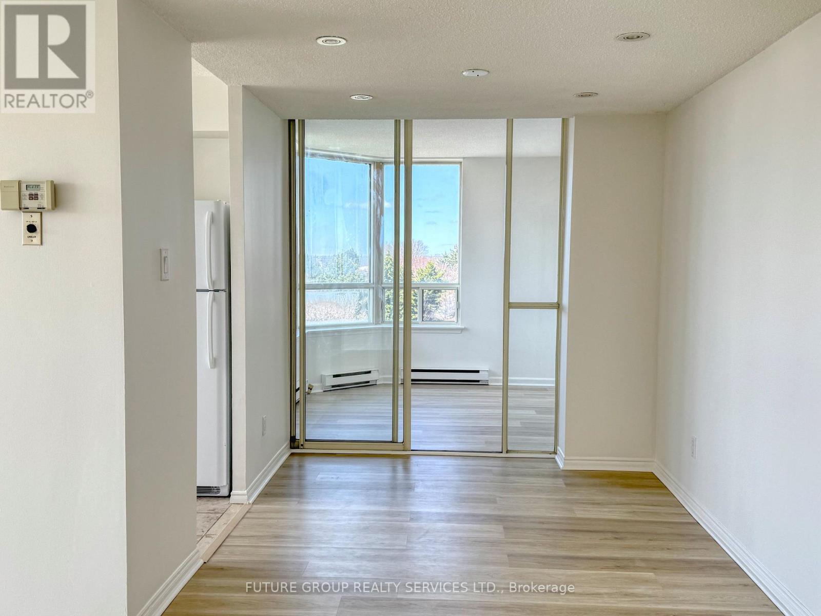 504 - 160 Alton Towers Circle, Toronto, Ontario  M1V 4X8 - Photo 6 - E13033568