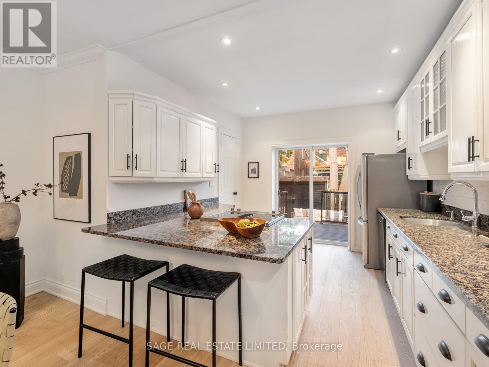 97 Bowmore Road E, Toronto, Ontario  M4L 3J1 - Photo 15 - E13033572