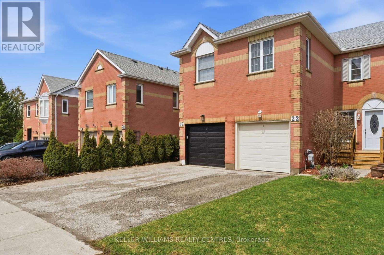 22 ROSS LINTON DRIVE, Aurora, Ontario