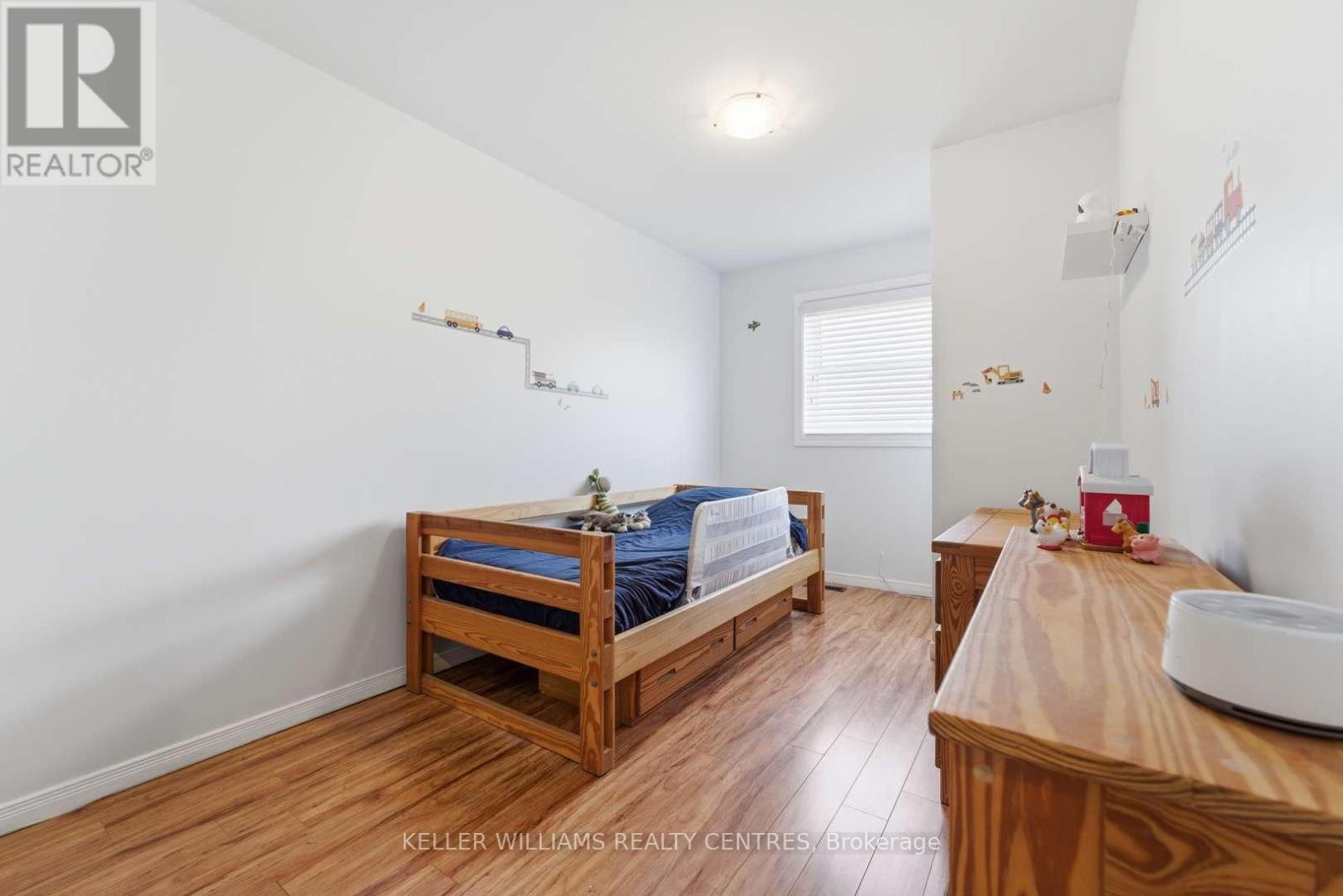 22 Ross Linton Drive, Aurora, Ontario  L4G 6T3 - Photo 11 - N13033510