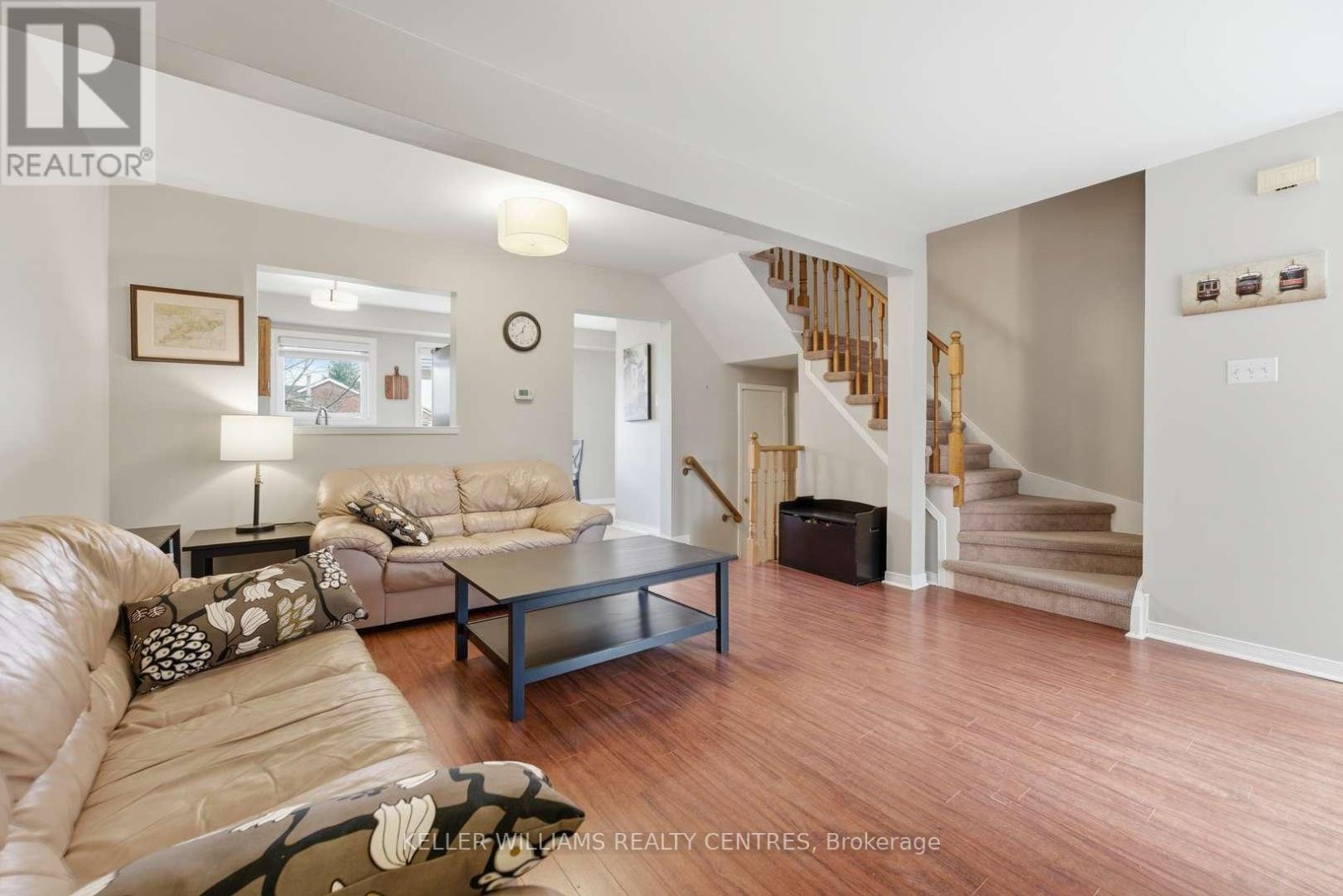 22 Ross Linton Drive, Aurora, Ontario  L4G 6T3 - Photo 3 - N13033510