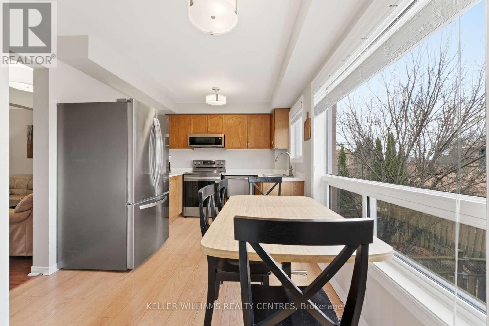 22 Ross Linton Drive, Aurora, Ontario  L4G 6T3 - Photo 5 - N13033510