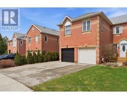 22 ROSS LINTON DRIVE, Aurora, Ontario
