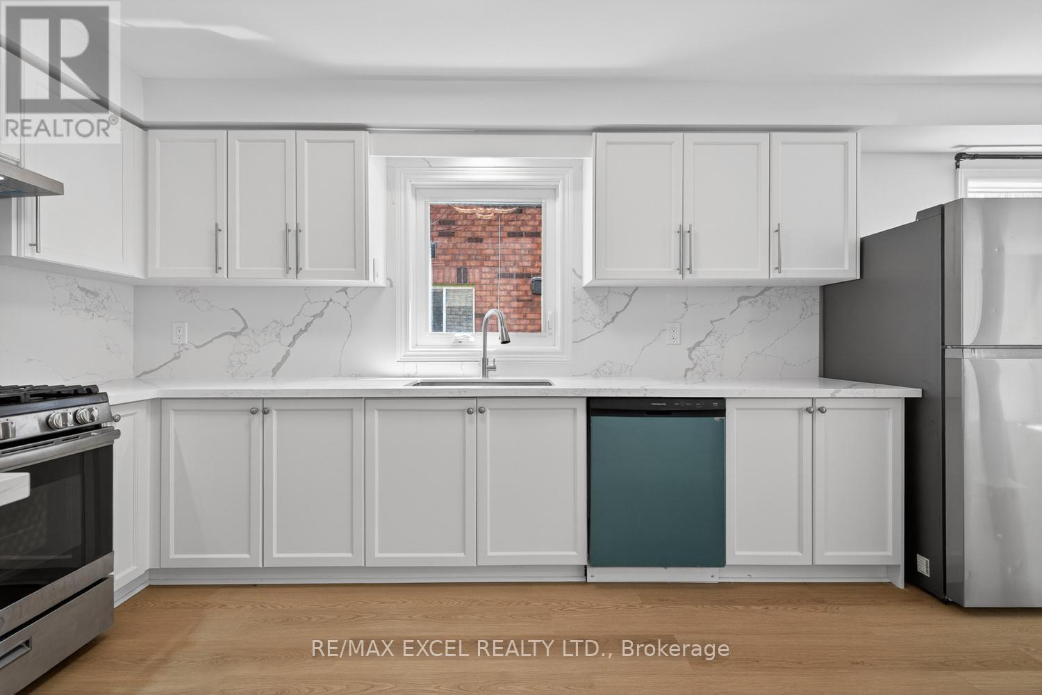 112 October Lane, Aurora, Ontario  L4G 6Z8 - Photo 14 - N13033540