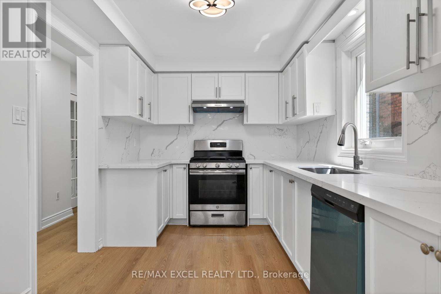 112 October Lane, Aurora, Ontario  L4G 6Z8 - Photo 15 - N13033540