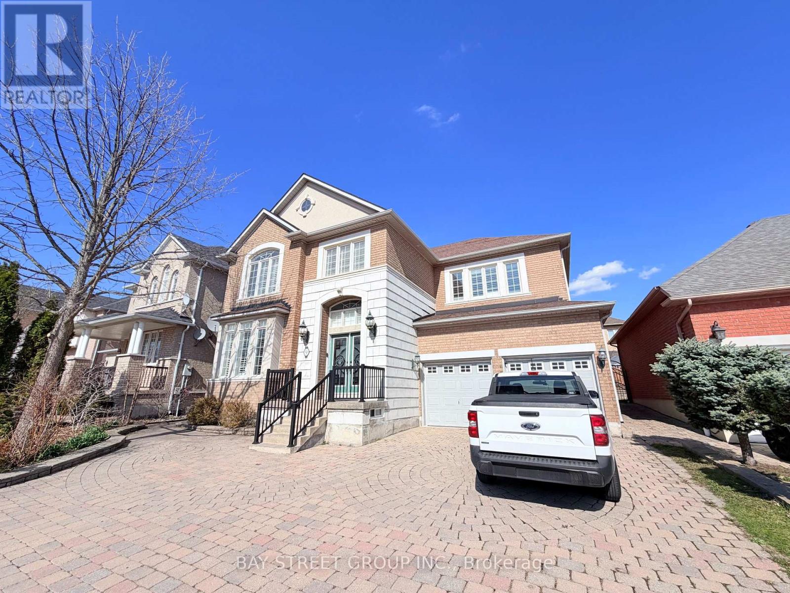 9 Saint Clare Boulevard, Vaughan, Ontario  L4H 2A2 - Photo 2 - N13033552