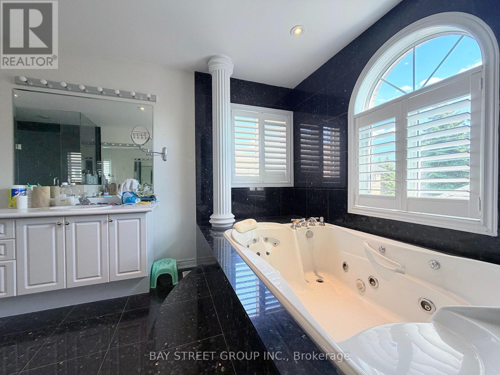 9 Saint Clare Boulevard, Vaughan, Ontario  L4H 2A2 - Photo 23 - N13033552