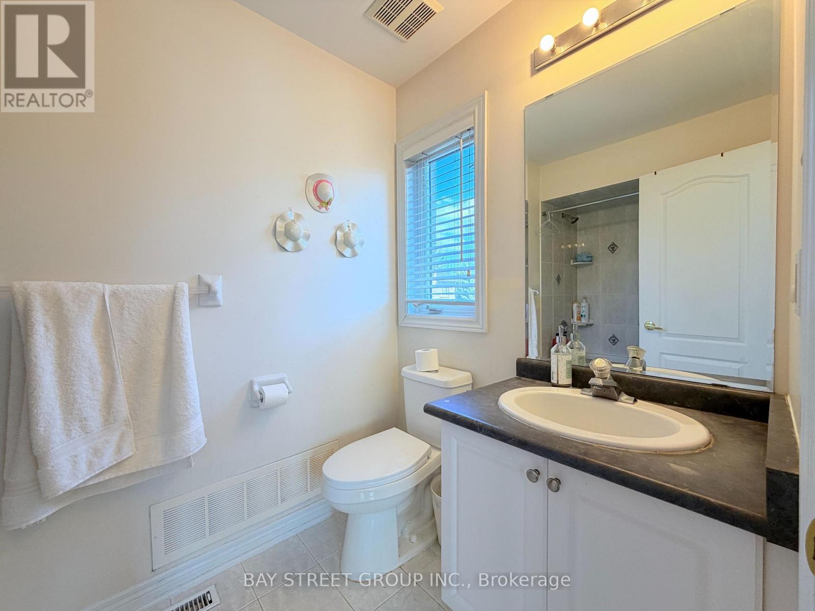 9 Saint Clare Boulevard, Vaughan, Ontario  L4H 2A2 - Photo 36 - N13033552