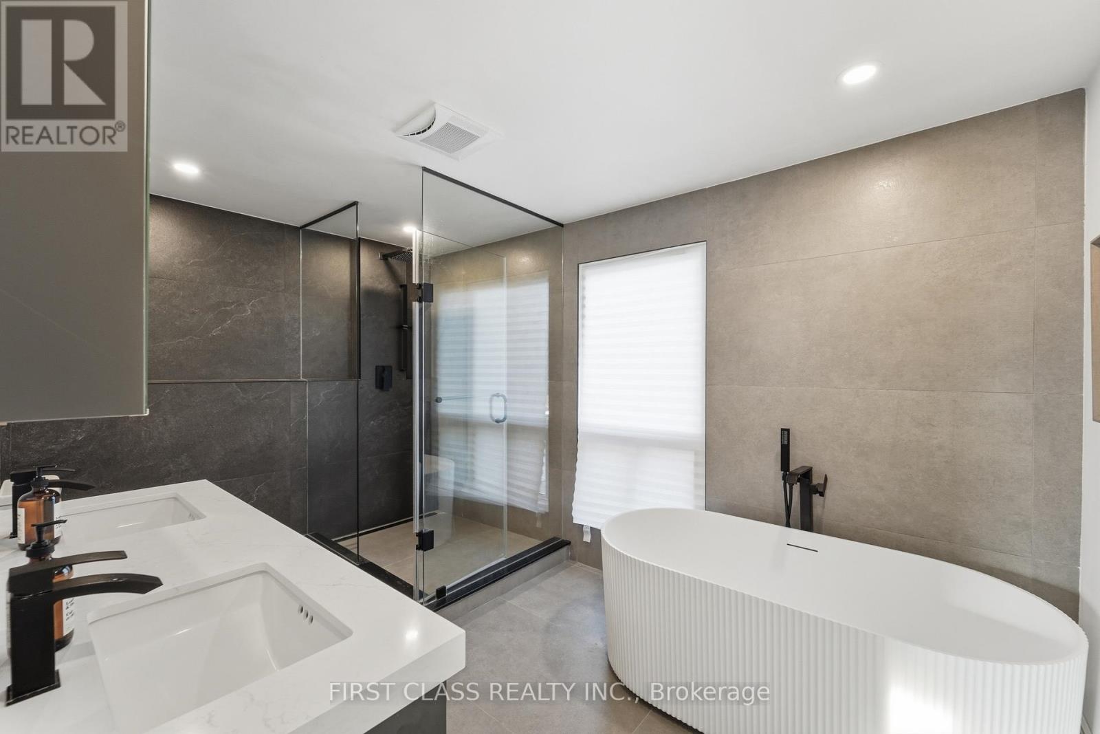 88 Dawn Hill Trail, Markham, Ontario  L3T 3B3 - Photo 23 - N13033566