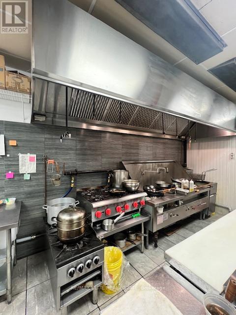 30 - 7181 Yonge Street, Markham, Ontario  L3T 0C7 - Photo 3 - N13033582