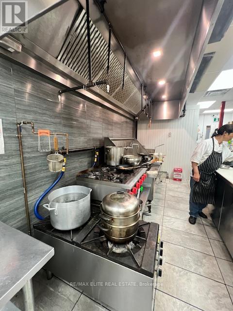 30 - 7181 Yonge Street, Markham, Ontario  L3T 0C7 - Photo 6 - N13033582