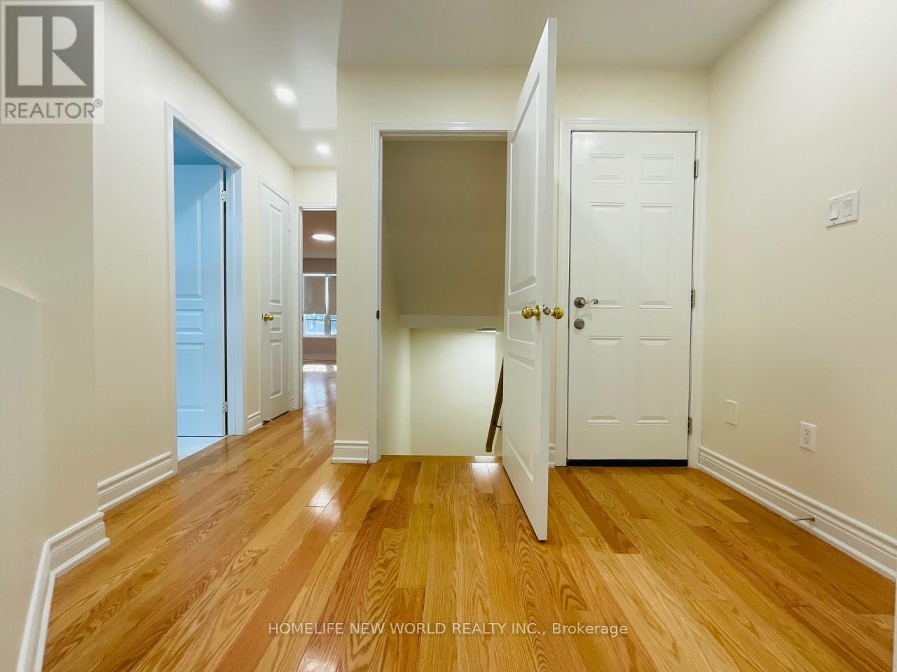 First Floor & Basement - 31 John Allan Cameron Street, Markham, Ontario  L6B 0P3 - Photo 7 - N13033592