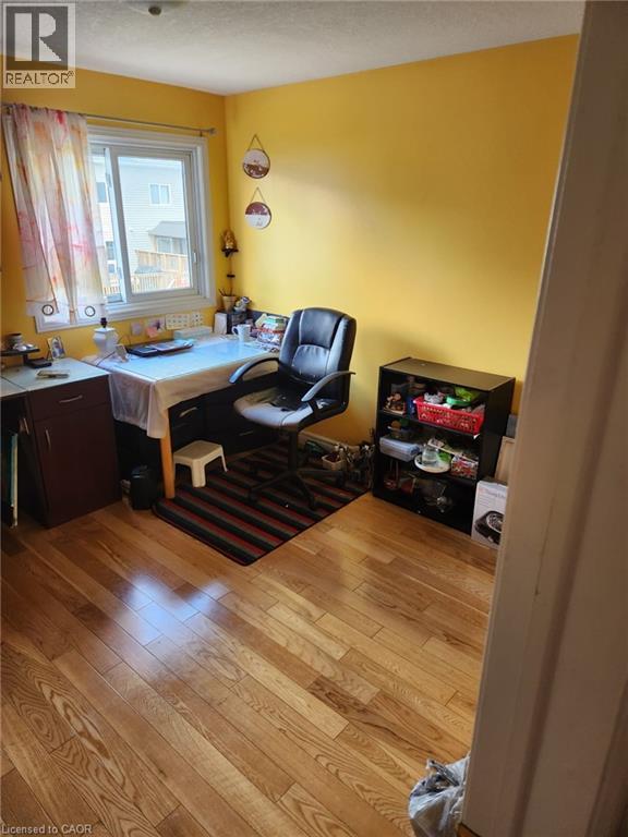 1126 Copper Leaf Crescent, Kitchener, Ontario  N2E 3W4 - Photo 7 - 40823482