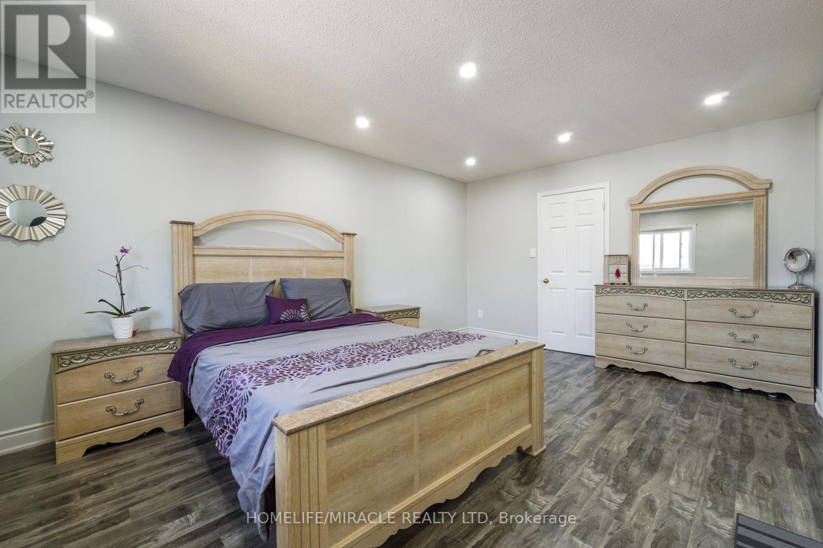 18 Prairie Rose Circle, Brampton, Ontario  L6R 1R4 - Photo 16 - W13033516