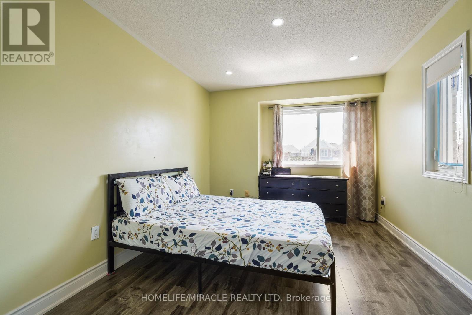 18 Prairie Rose Circle, Brampton, Ontario  L6R 1R4 - Photo 21 - W13033516