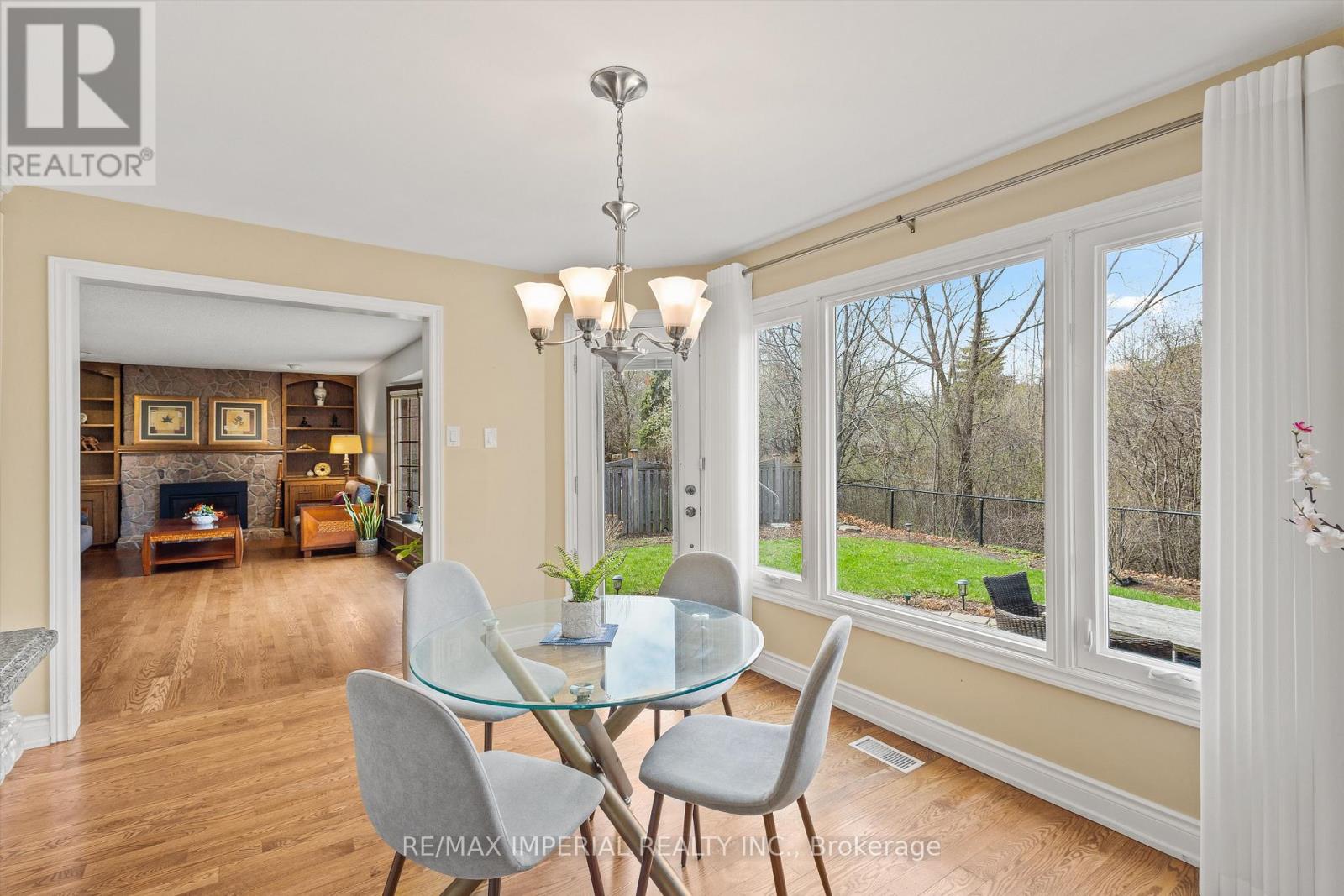 2044 Schoolmaster Circle, Oakville, Ontario  L6M 3A1 - Photo 16 - W13033528