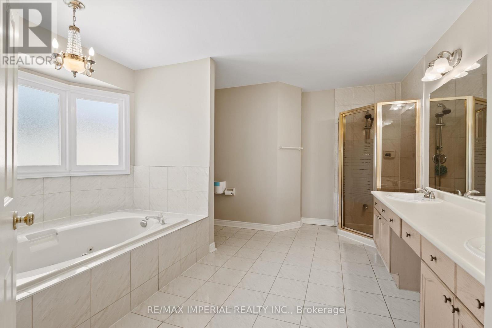 2044 Schoolmaster Circle, Oakville, Ontario  L6M 3A1 - Photo 25 - W13033528