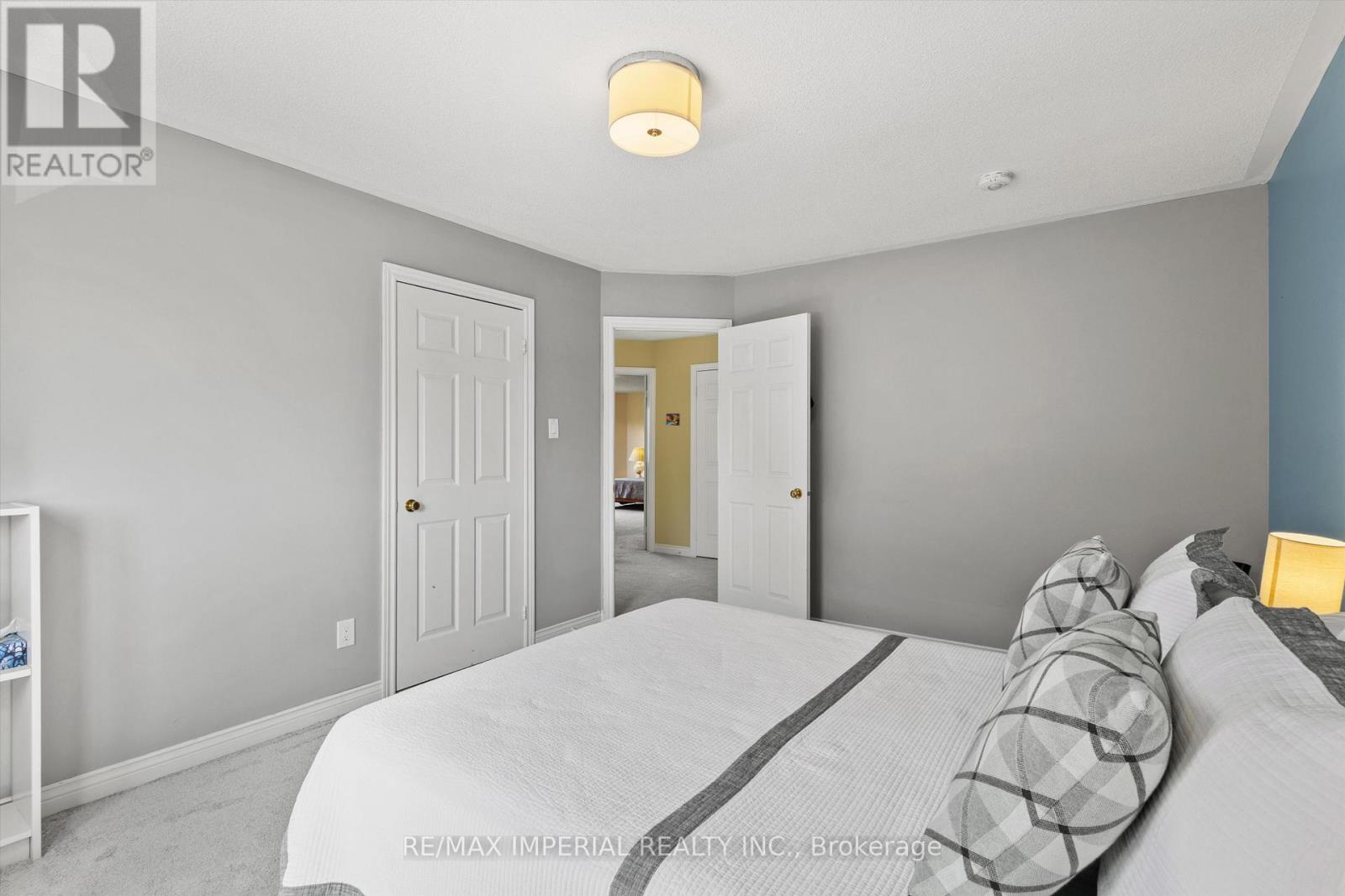 2044 Schoolmaster Circle, Oakville, Ontario  L6M 3A1 - Photo 32 - W13033528