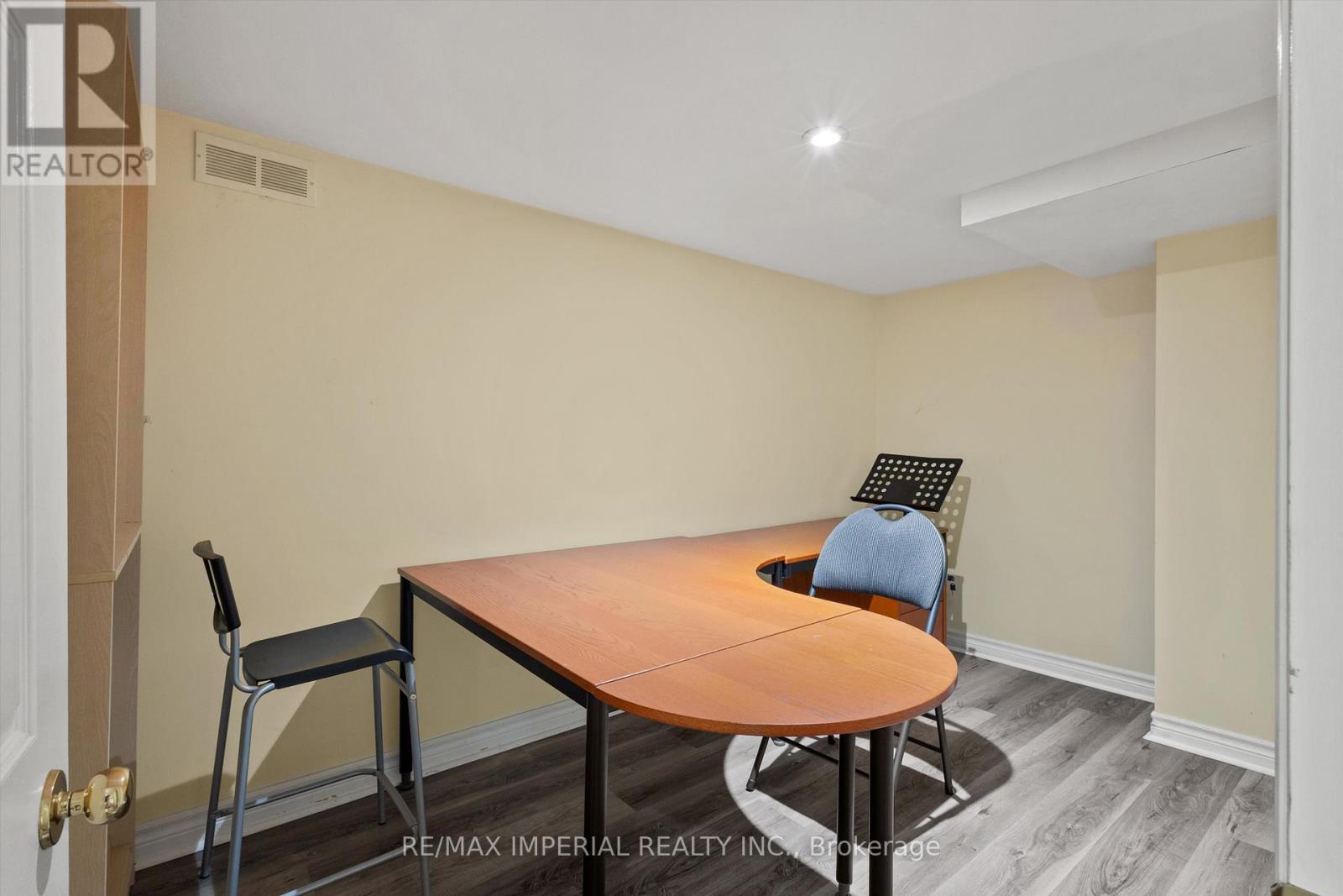 2044 Schoolmaster Circle, Oakville, Ontario  L6M 3A1 - Photo 37 - W13033528