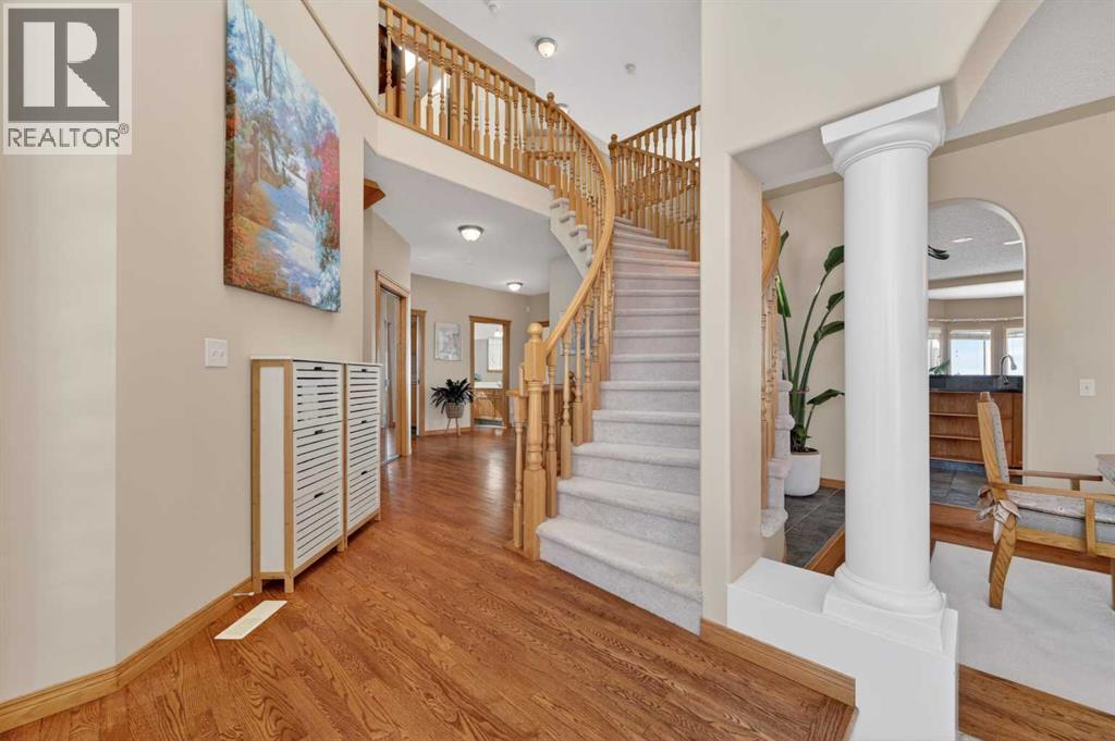 359 Rocky Ridge Drive NW, Calgary, Alberta  T3G 4X3 - Photo 3 - A2303717