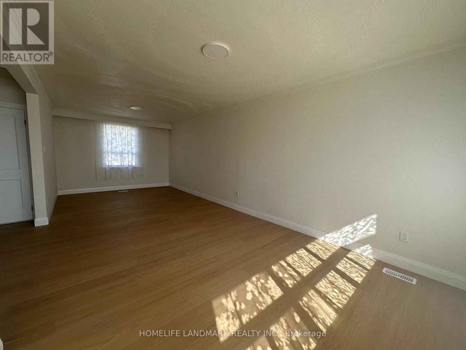 451 Sandmere Place, Oakville, Ontario  L6L 4G5 - Photo 3 - W13033554