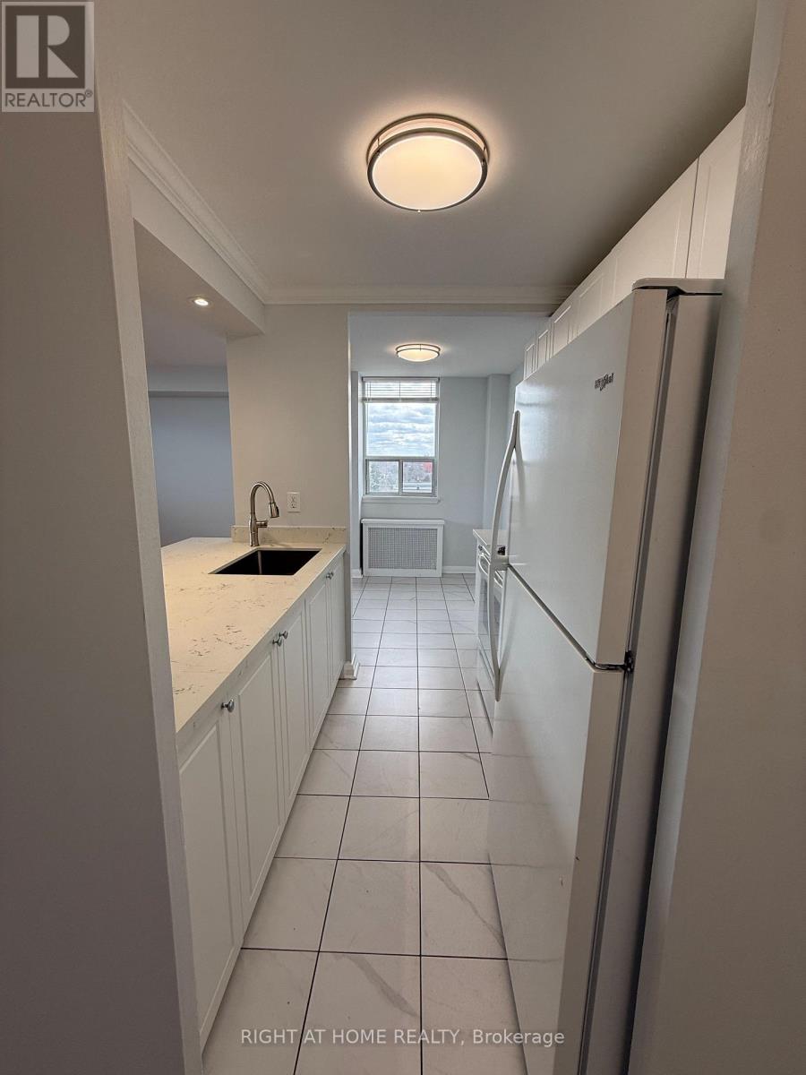 802 - 2663 Lake Shore Boulevard W, Toronto, Ontario  M8V 1G7 - Photo 15 - W13033556