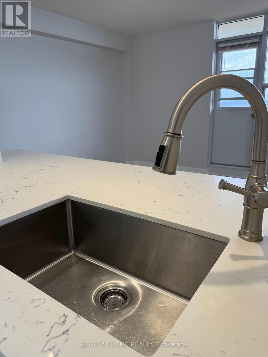 802 - 2663 Lake Shore Boulevard W, Toronto, Ontario  M8V 1G7 - Photo 16 - W13033556