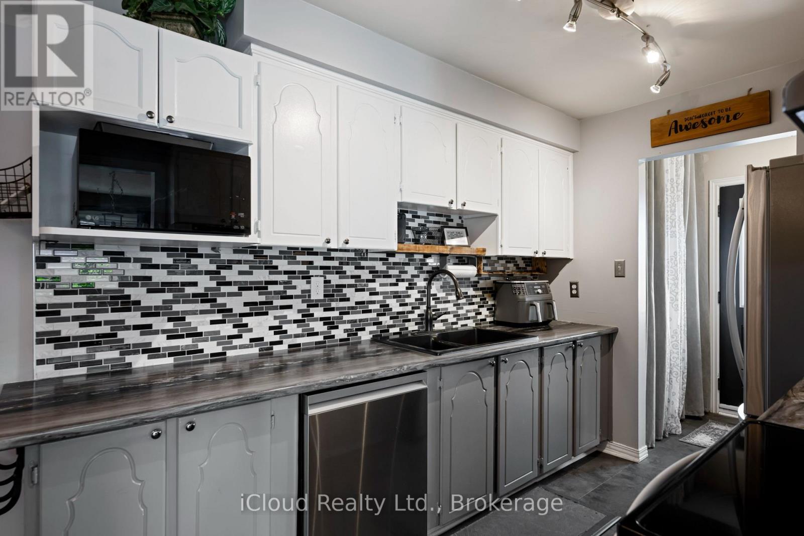 60 Cannon Court W, Orangeville, Ontario  L9W 3P8 - Photo 15 - W13033580