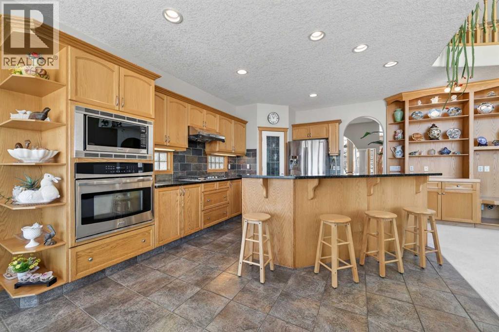 359 Rocky Ridge Drive NW, Calgary, Alberta  T3G 4X3 - Photo 19 - A2303717