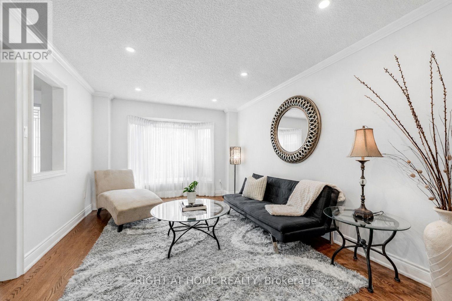 3655 Loyalist Drive, Mississauga, Ontario  L5L 4T6 - Photo 7 - W13033586