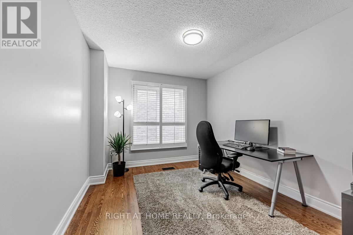 3655 Loyalist Drive, Mississauga, Ontario  L5L 4T6 - Photo 8 - W13033586