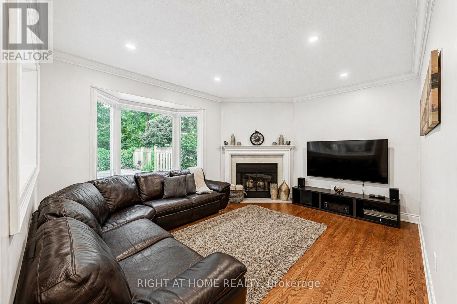 3655 Loyalist Drive, Mississauga, Ontario  L5L 4T6 - Photo 9 - W13033586