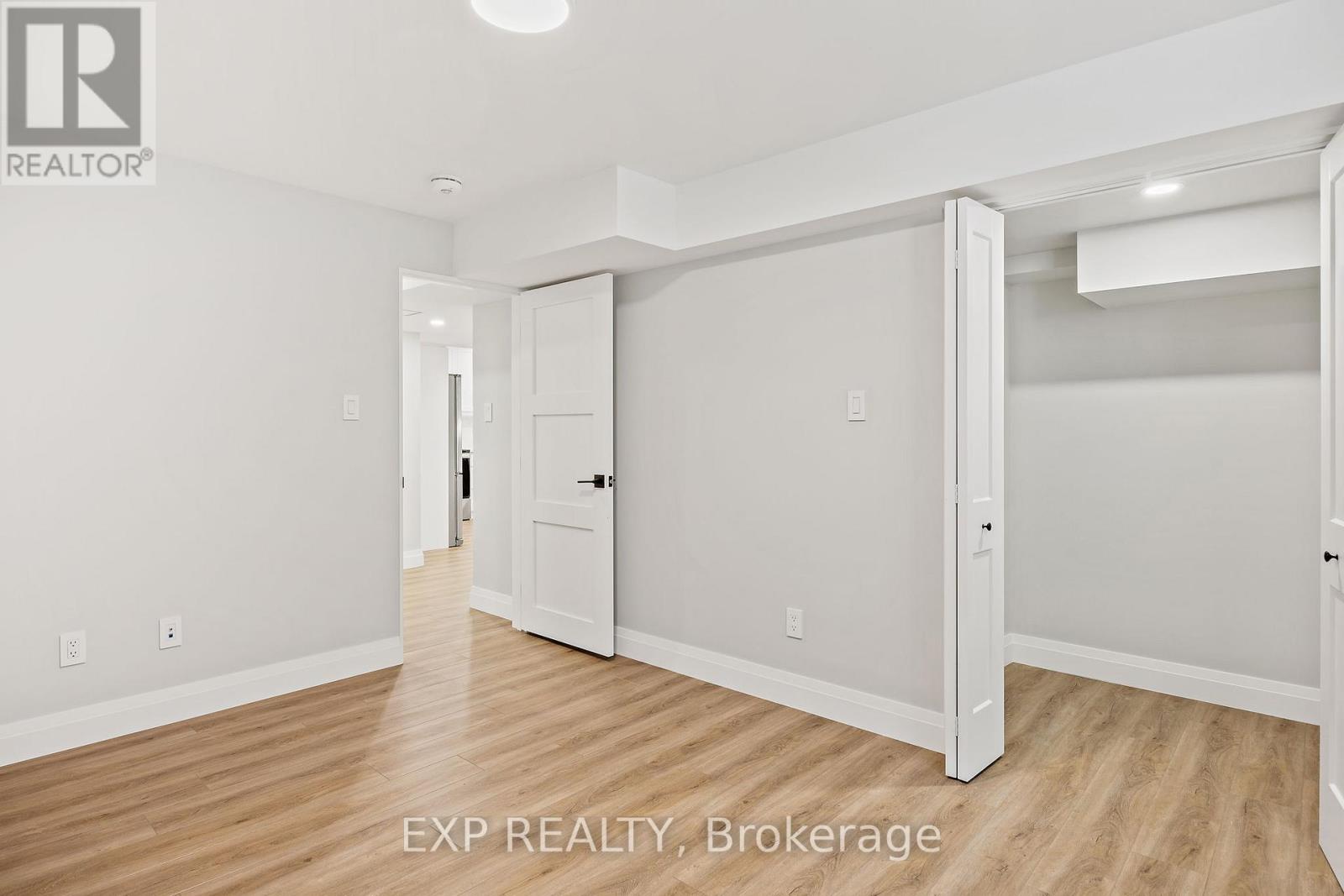 19 Master Green Crescent, Brampton, Ontario  L7A 3K3 - Photo 7 - W13033590