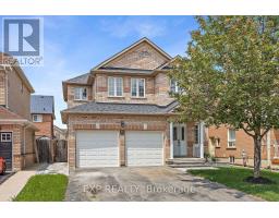 19 MASTER GREEN CRESCENT, Brampton, Ontario