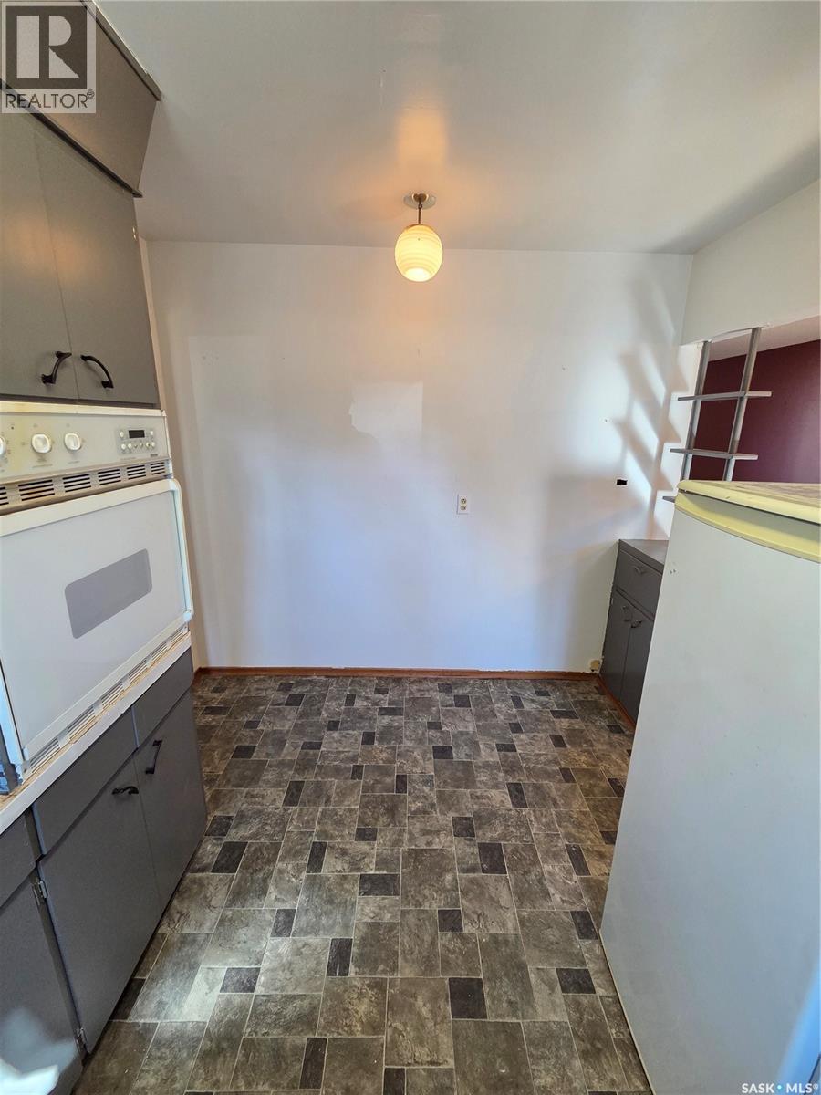 30 Main Street, Manor, Saskatchewan  S0C 1R0 - Photo 17 - SK033694