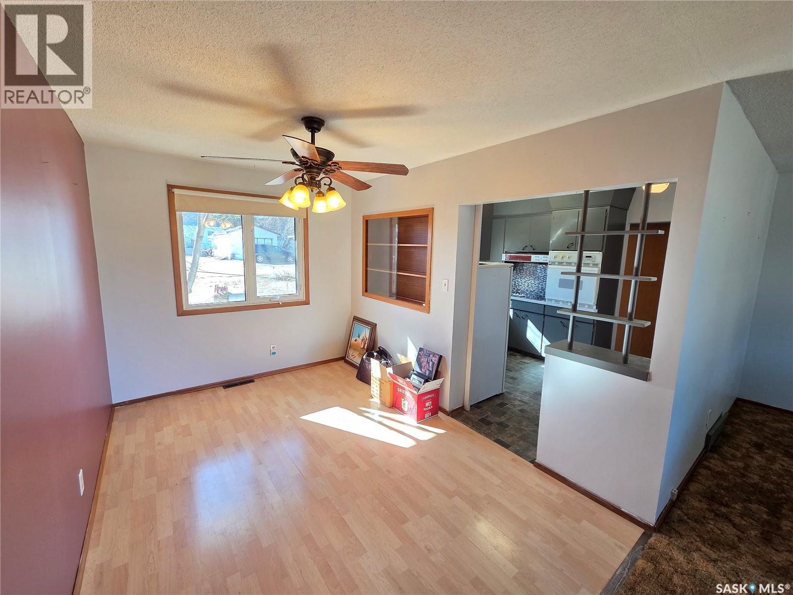 30 Main Street, Manor, Saskatchewan  S0C 1R0 - Photo 20 - SK033694