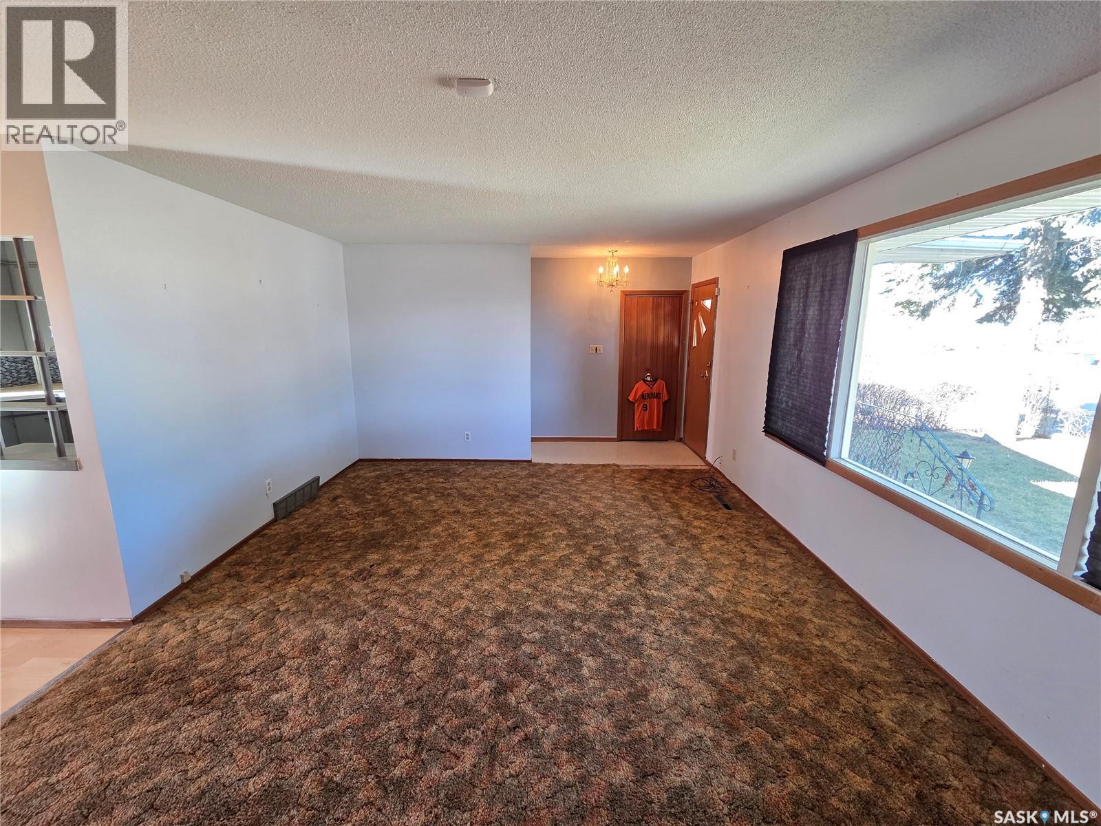 30 Main Street, Manor, Saskatchewan  S0C 1R0 - Photo 23 - SK033694