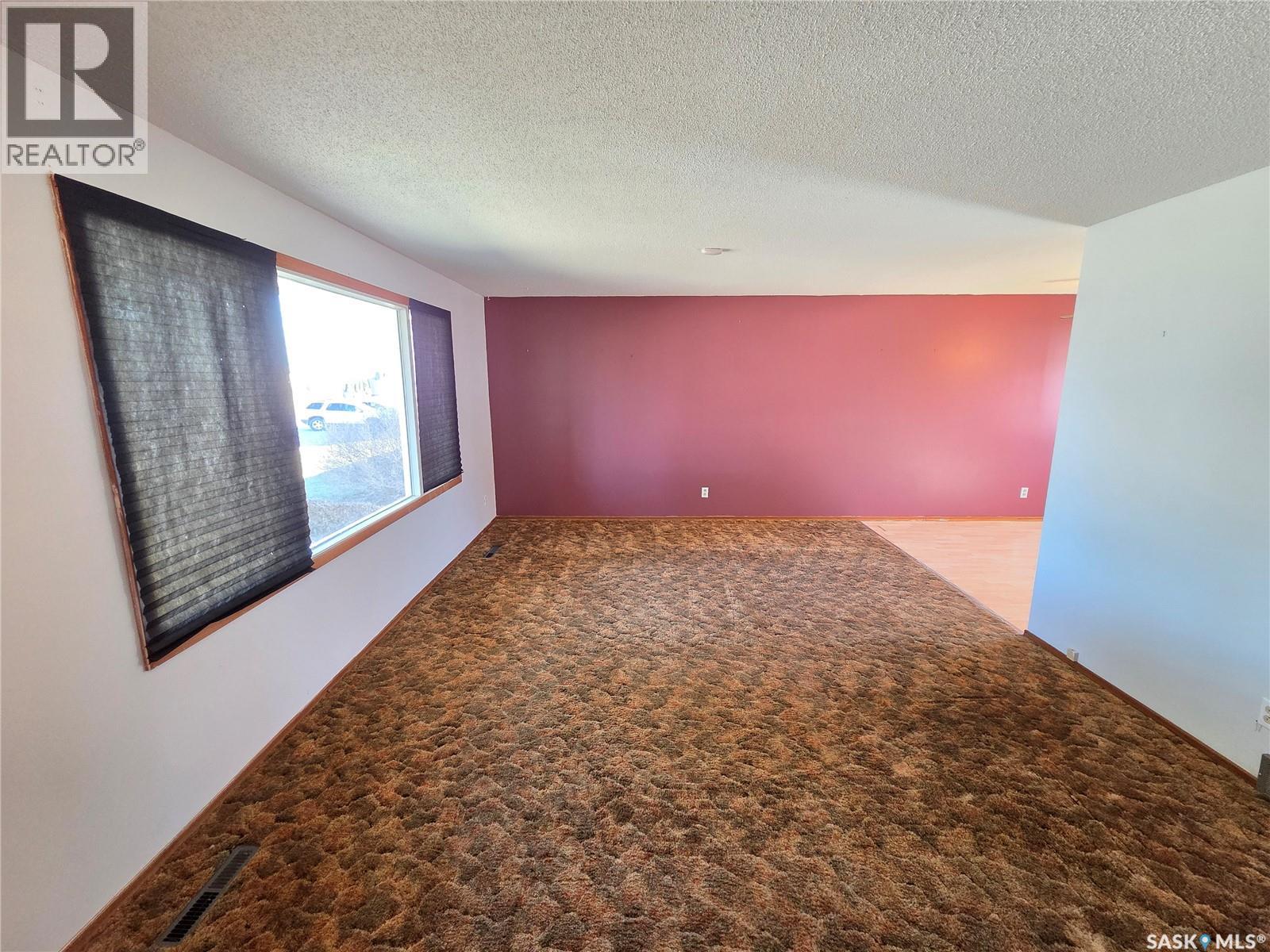 30 Main Street, Manor, Saskatchewan  S0C 1R0 - Photo 24 - SK033694