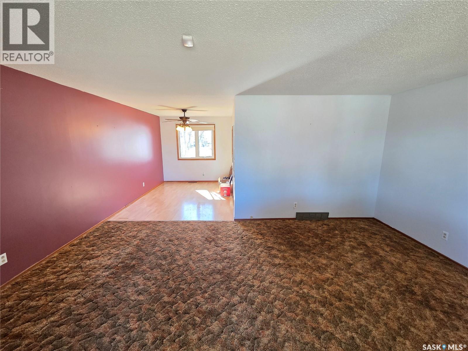 30 Main Street, Manor, Saskatchewan  S0C 1R0 - Photo 25 - SK033694