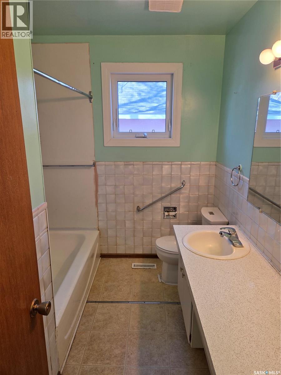 30 Main Street, Manor, Saskatchewan  S0C 1R0 - Photo 29 - SK033694