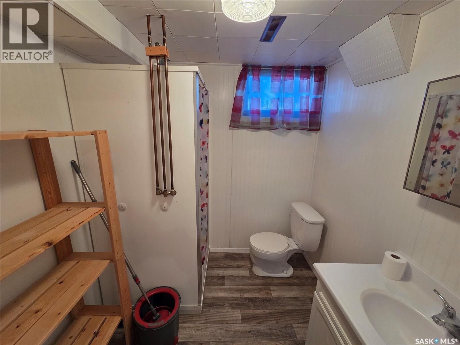 30 Main Street, Manor, Saskatchewan  S0C 1R0 - Photo 38 - SK033694