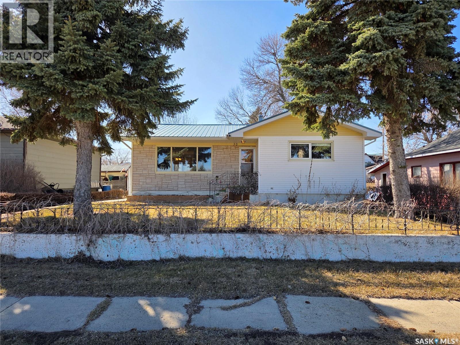 30 Main Street, Manor, Saskatchewan  S0C 1R0 - Photo 5 - SK033694