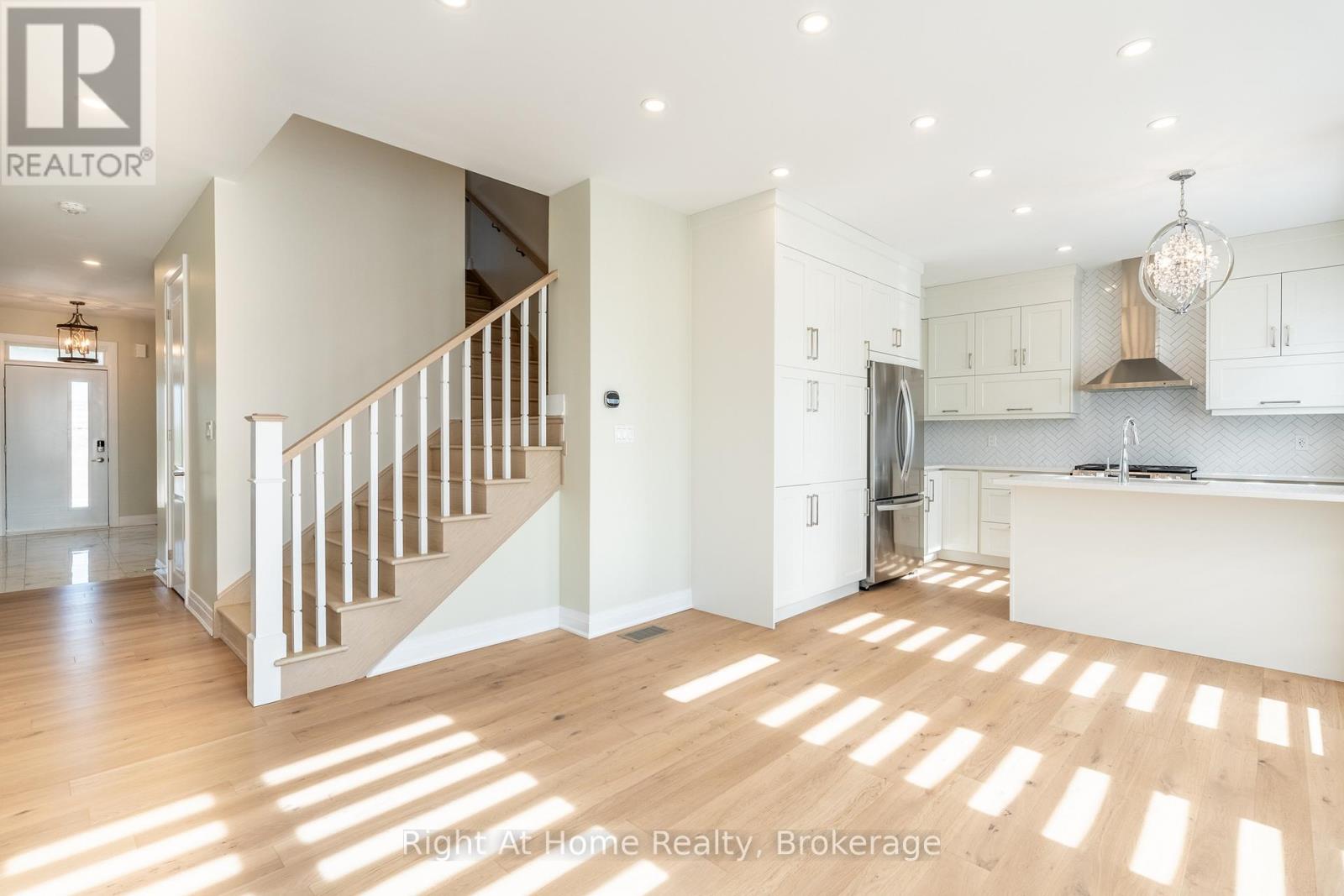 80 Settlers Road E, Oakville, Ontario  L6H 0Y8 - Photo 11 - W13033610