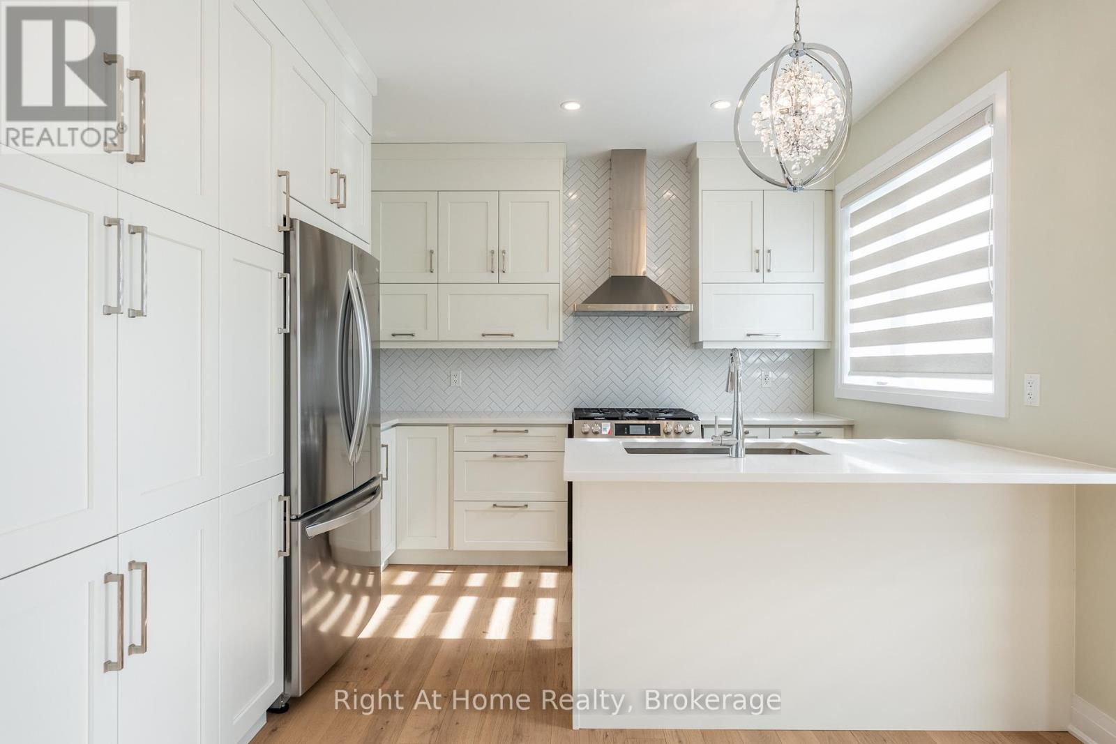 80 Settlers Road E, Oakville, Ontario  L6H 0Y8 - Photo 15 - W13033610