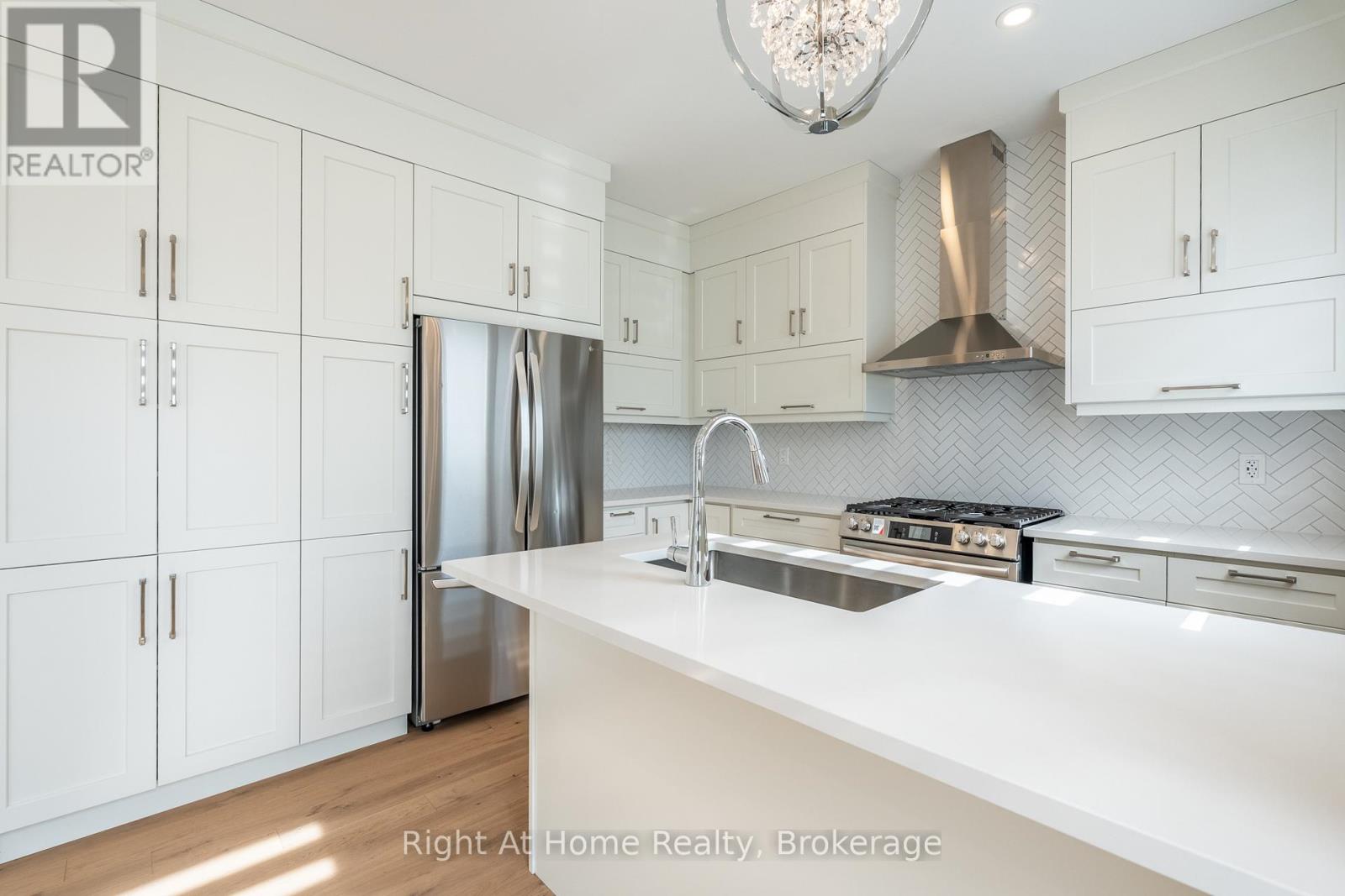 80 Settlers Road E, Oakville, Ontario  L6H 0Y8 - Photo 16 - W13033610