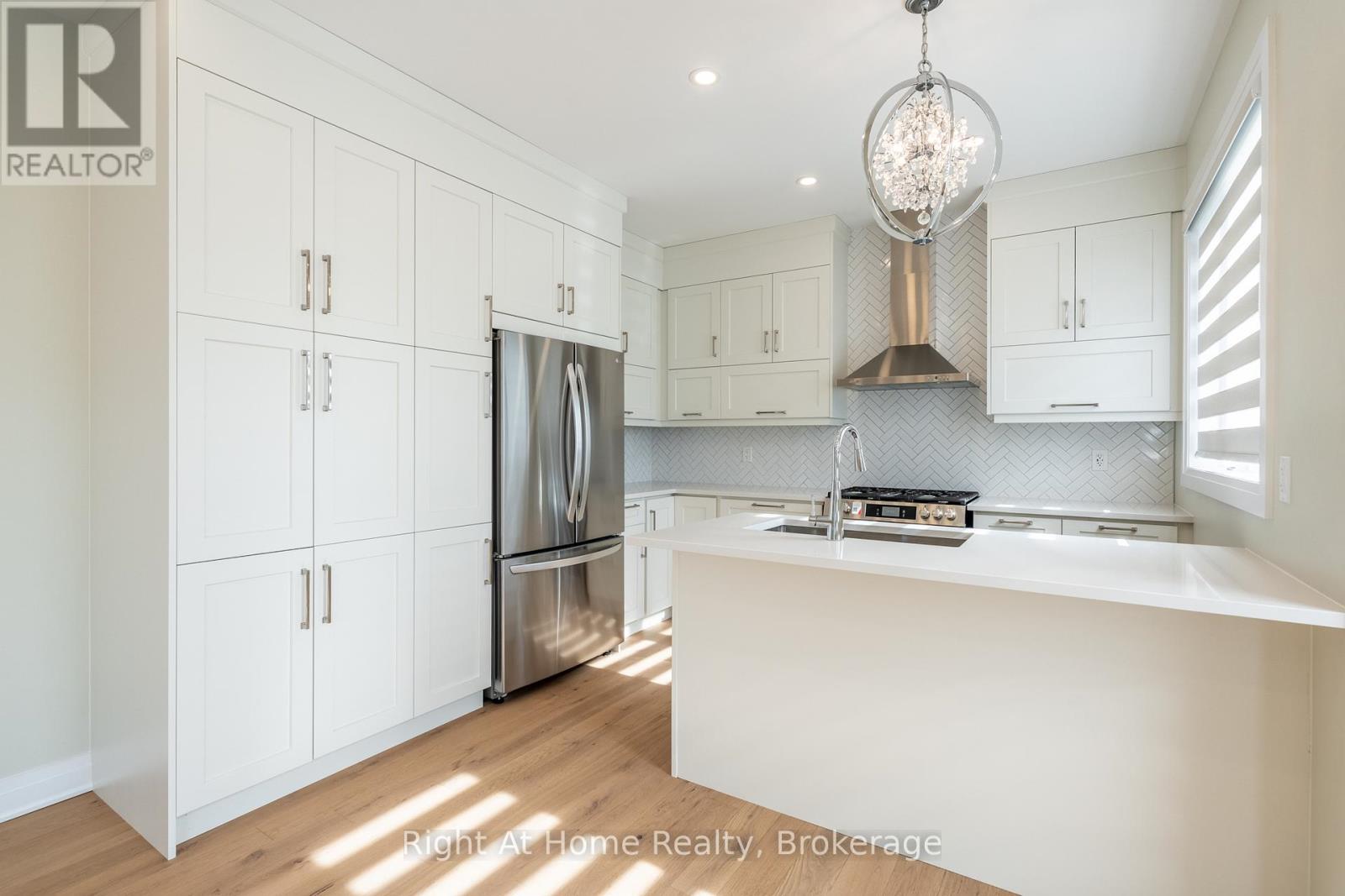 80 Settlers Road E, Oakville, Ontario  L6H 0Y8 - Photo 17 - W13033610