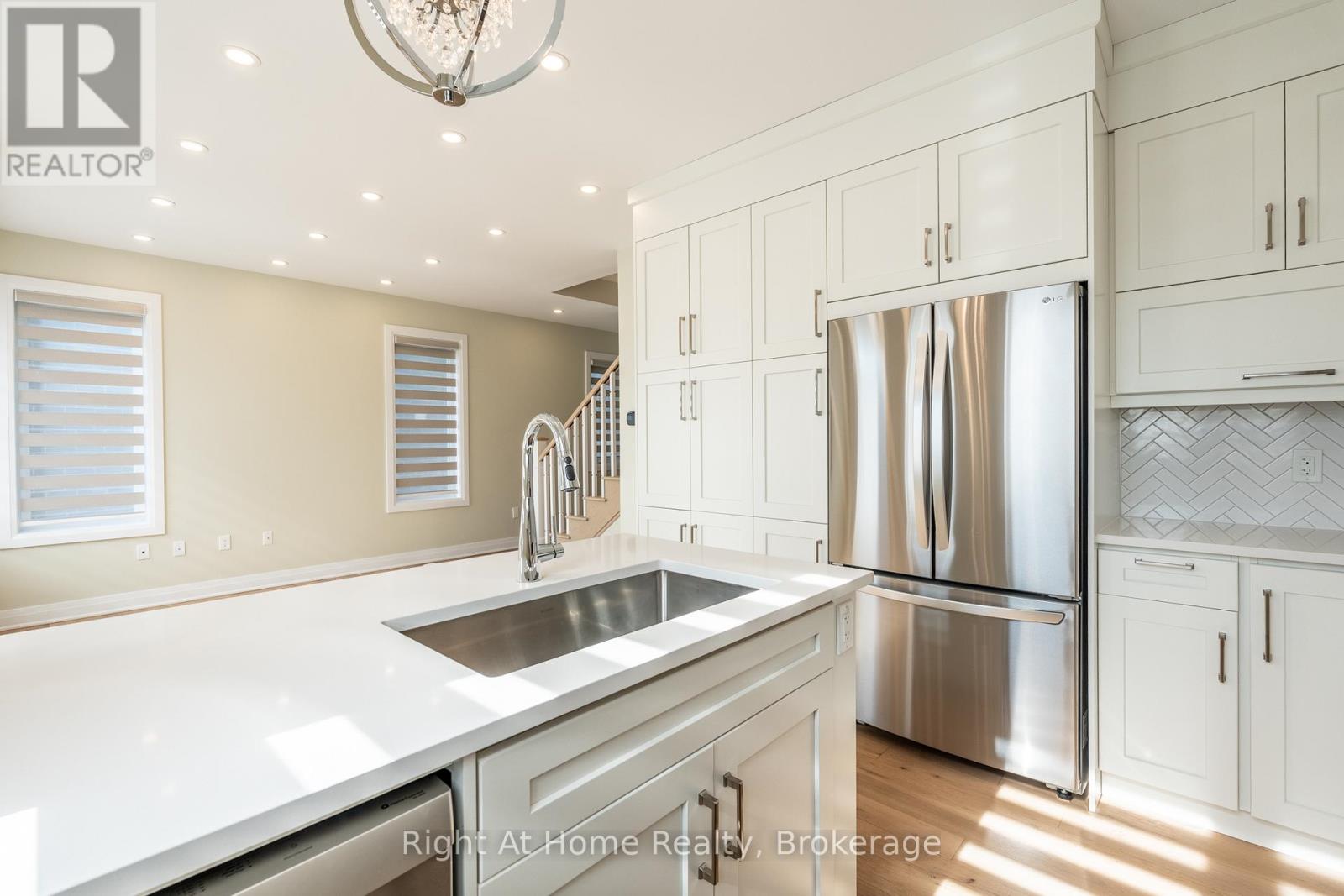 80 Settlers Road E, Oakville, Ontario  L6H 0Y8 - Photo 21 - W13033610