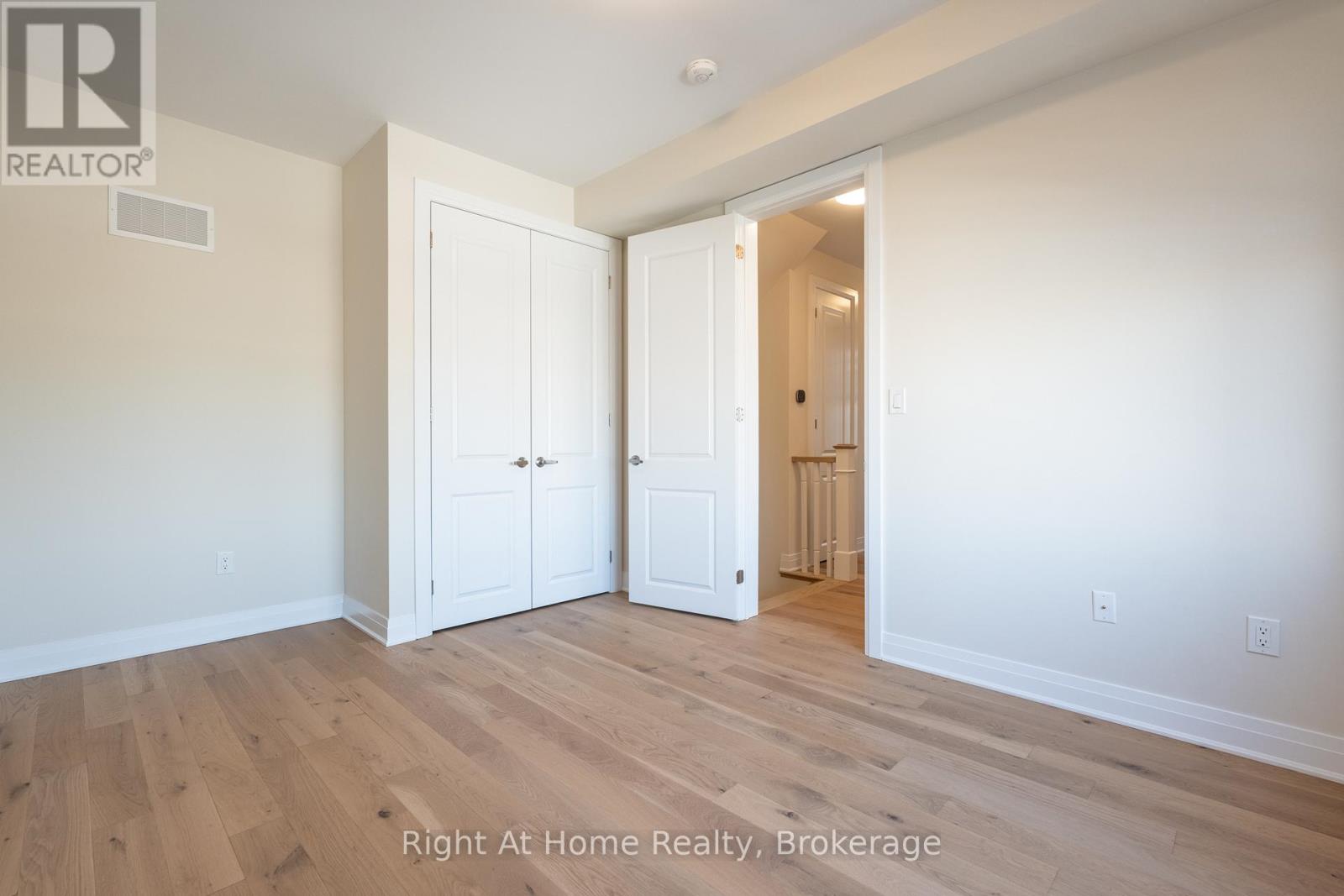 80 Settlers Road E, Oakville, Ontario  L6H 0Y8 - Photo 33 - W13033610