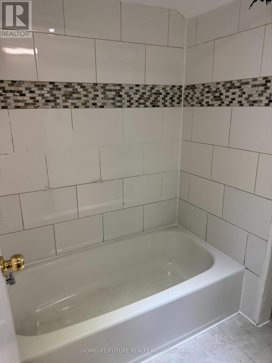 Bsmt - 47 Carisbrooke Square, Toronto, Ontario  M1B 4M5 - Photo 8 - E13032692